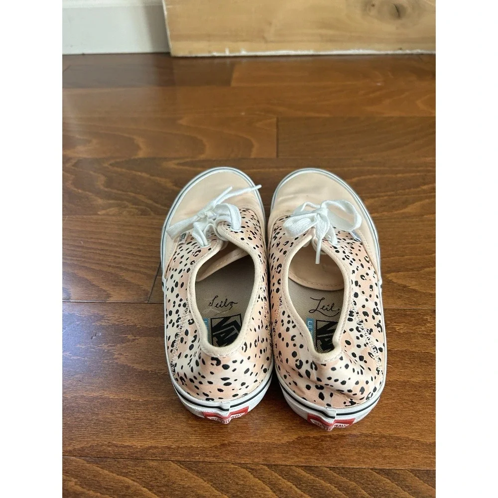 RARE Vans X Leila Hurst‎ Tiny Animal Low Top Sneakers Men 8 Women's 9.5 Peach